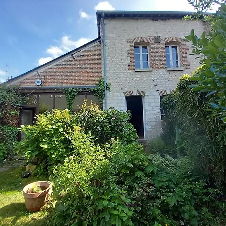 Vakantiehuis Maison De Charme Dans Joli Jardin Arbore De 300 M2 *