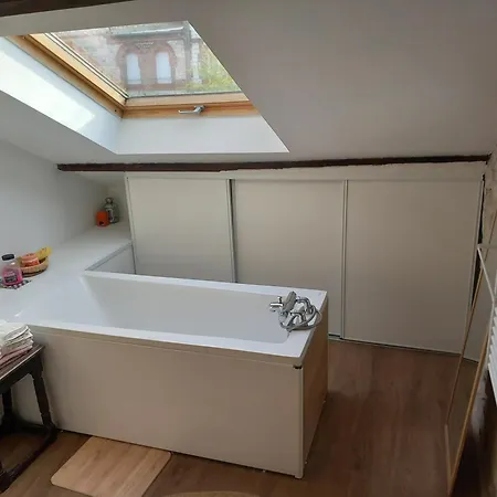 Maison Dans Petit Jardin * Criquebeuf-sur-Seine