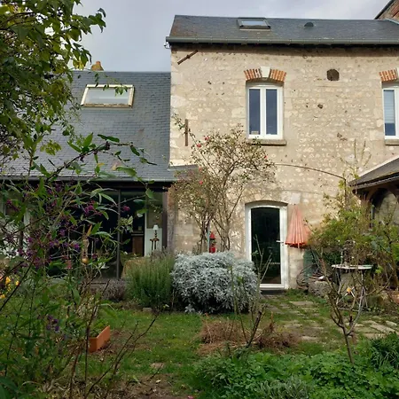 Maison De Charme Dans Joli Jardin Arbore De 300 M2 *