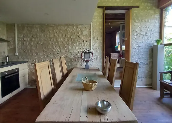 Maison Dans Petit Jardin Holiday home