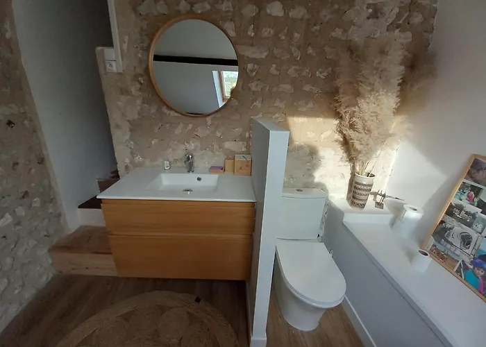 Maison Dans Petit Jardin Criquebeuf-sur-Seine